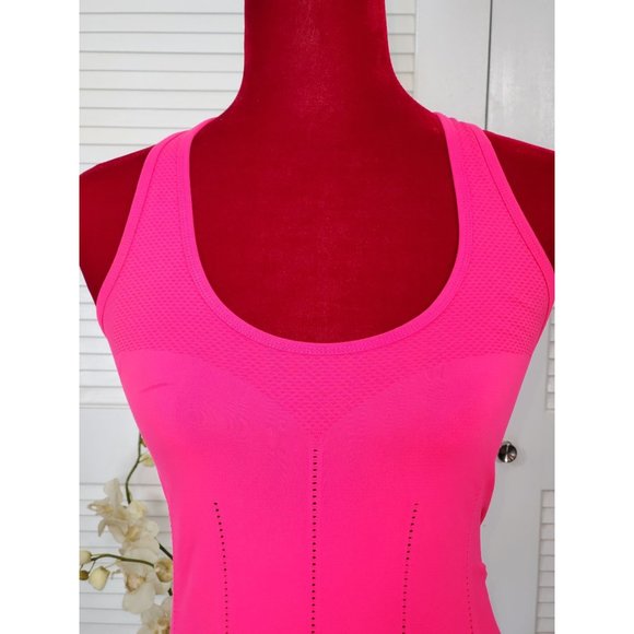FABLETICS Women's Hot Pink Perforated Panel Delta Seamless Racerback Sz S 1475 - Picture 7 of 11